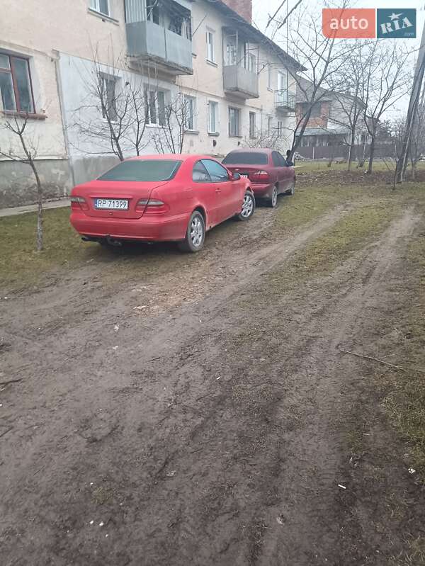 Купе Mercedes-Benz CLK-Class 2000 в Борщеве