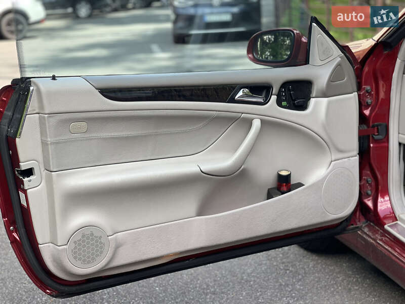 Кабриолет Mercedes-Benz CLK-Class 2002 в Киеве