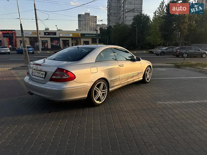 Mercedes-Benz CLK-Class