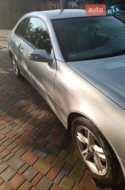 Купе Mercedes-Benz CLK-Class 2002 в 