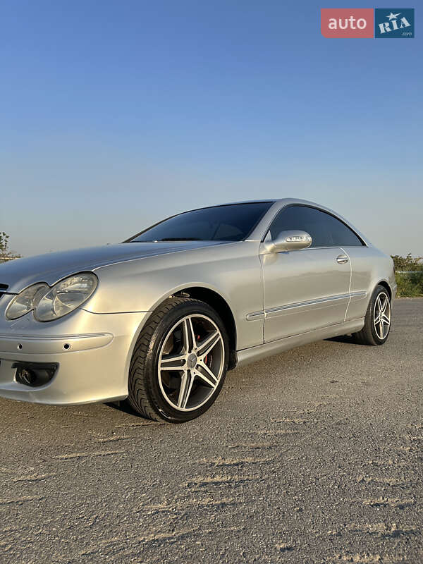 Купе Mercedes-Benz CLK-Class 2004 в Изюме