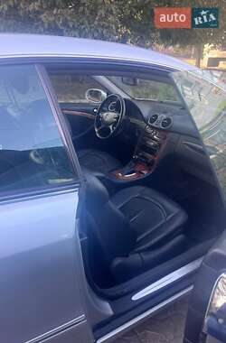 Купе Mercedes-Benz CLK-Class 2003 в 