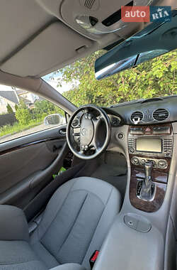 Купе Mercedes-Benz CLK-Class 2005 в 