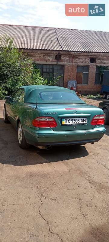 Кабриолет Mercedes-Benz CLK-Class 1998 в Киеве