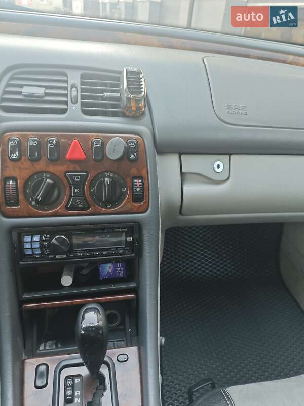 Купе Mercedes-Benz CLK-Class 1999 в Івано-Франківську