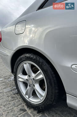 Купе Mercedes-Benz CLK-Class 2002 в 