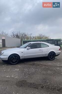 Купе Mercedes-Benz CLK-Class 1998 в 