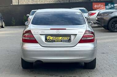 Купе Mercedes-Benz CLK-Class 2004 в 