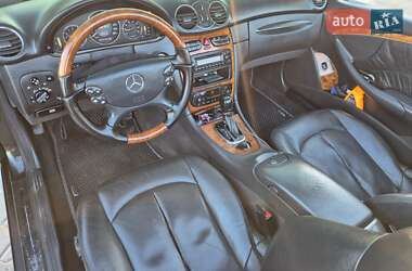 Кабриолет Mercedes-Benz CLK-Class 2003 в 