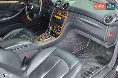 Кабриолет Mercedes-Benz CLK-Class 2003 в 