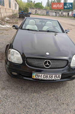 Кабриолет Mercedes-Benz CLK-Class 2001 в 
