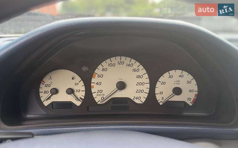 Купе Mercedes-Benz CLK-Class 1999 в Черновцах