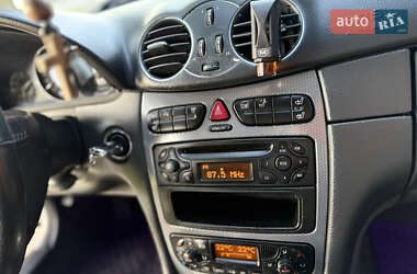 Купе Mercedes-Benz CLK-Class 2004 в 