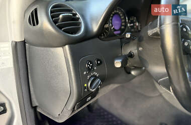 Купе Mercedes-Benz CLK-Class 2004 в 