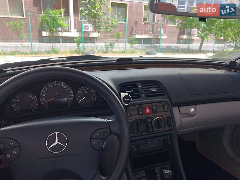 Кабриолет Mercedes-Benz CLK-Class 2000 в Одессе фото 14 Кабриолет Mercedes-Benz CLK-Class 2000 в Одессе