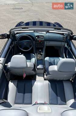 Кабриолет Mercedes-Benz CLK-Class 2000 в 