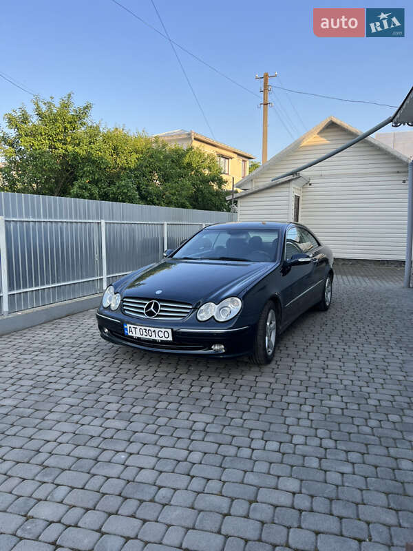 Купе Mercedes-Benz CLK-Class 2005 в 