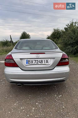 Купе Mercedes-Benz CLK-Class 2002 в 
