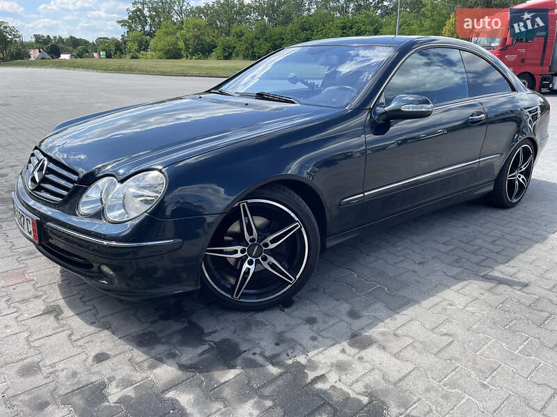 Mercedes-Benz CLK-Class 2004