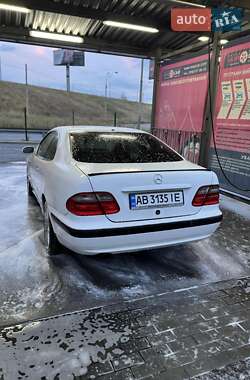 Купе Mercedes-Benz CLK-Class 1997 в 