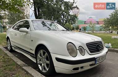 Купе Mercedes-Benz CLK-Class 1997 в 
