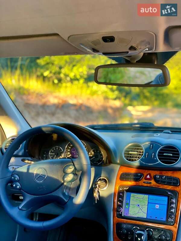Купе Mercedes-Benz CLK-Class 2004 в Тернополі