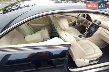 Купе Mercedes-Benz CLK-Class 2006 в 