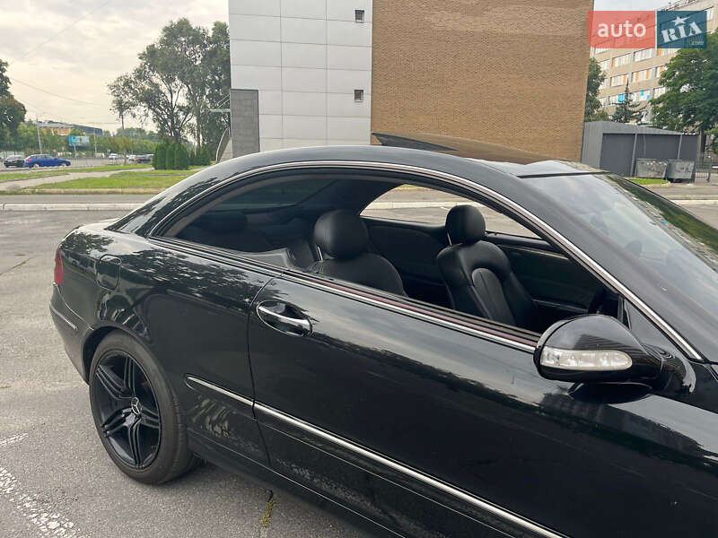 Купе Mercedes-Benz CLK-Class 2004 в Павлограді