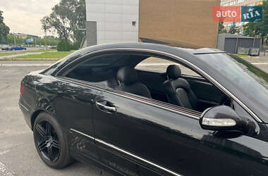 Купе Mercedes-Benz CLK-Class 2004 в 