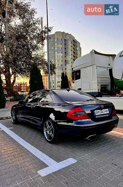 Купе Mercedes-Benz CLK-Class 2003 в 