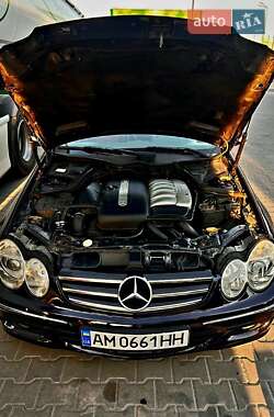 Купе Mercedes-Benz CLK-Class 2003 в 