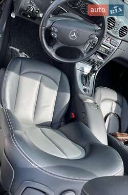 Кабриолет Mercedes-Benz CLK-Class 2004 в 