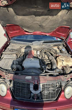 Купе Mercedes-Benz CLK-Class 1998 в 