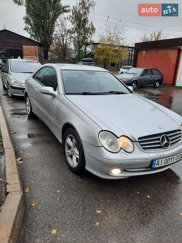 Mercedes-Benz CLK-Class 2004