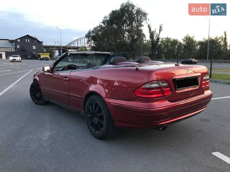 Кабриолет Mercedes-Benz CLK-Class 2001 в Киеве
