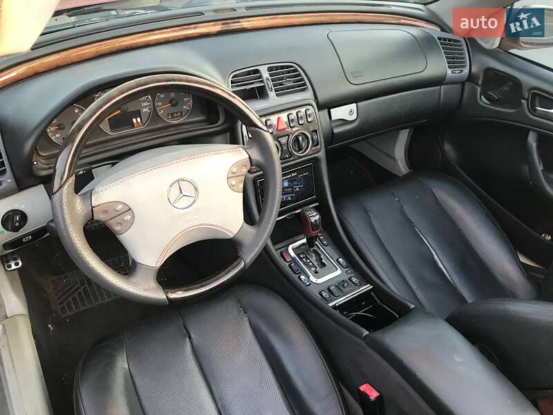 Кабриолет Mercedes-Benz CLK-Class 2001 в Киеве
