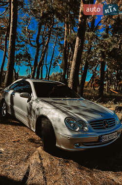 Купе Mercedes-Benz CLK-Class 2004 в 