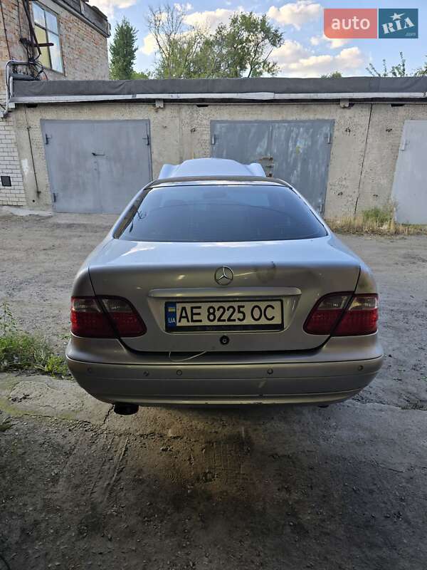 Купе Mercedes-Benz CLK-Class 1997 в Дніпрі