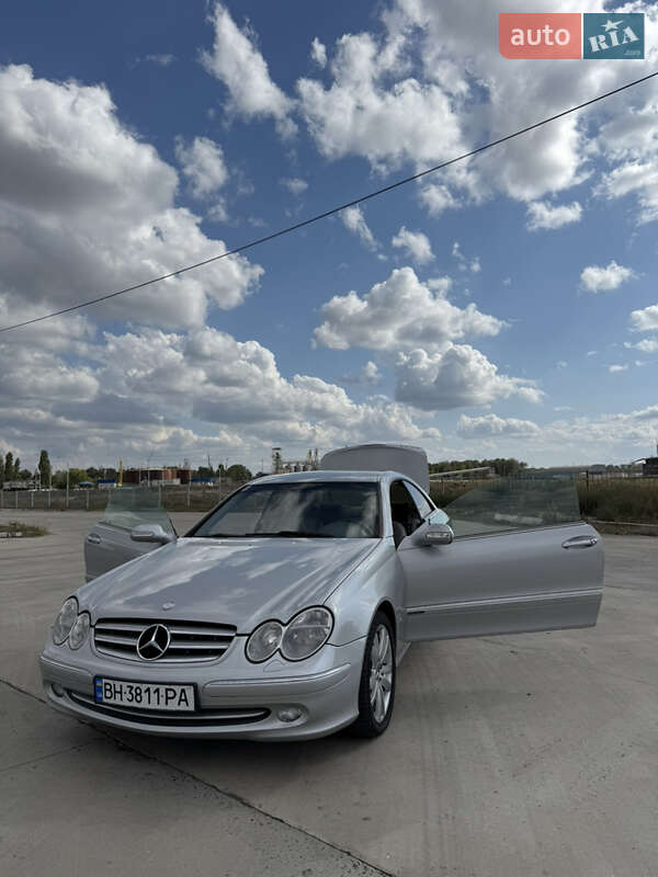 Купе Mercedes-Benz CLK-Class 2002 в Ізмаїлі