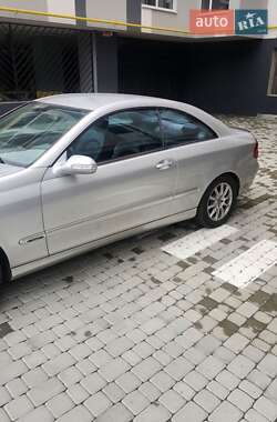 Купе Mercedes-Benz CLK-Class 2004 в 