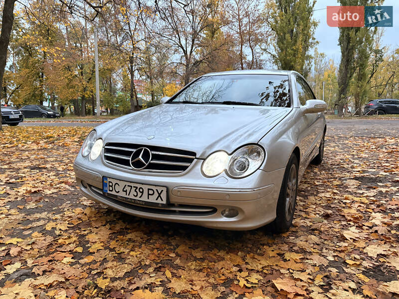 Купе Mercedes-Benz CLK-Class 2002 в 