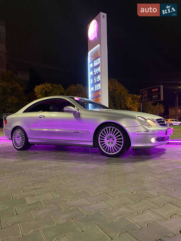 Mercedes-Benz CLK-Class 2002 Mercedes-Benz CLK-Class 2002