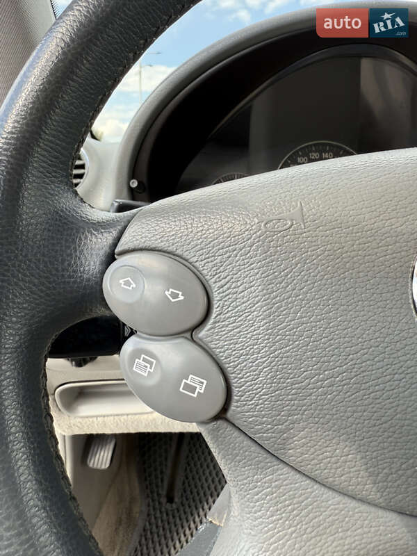 Купе Mercedes-Benz CLK-Class 2002 в Ізмаїлі фото 23 Купе Mercedes-Benz CLK-Class 2002 в Ізмаїлі