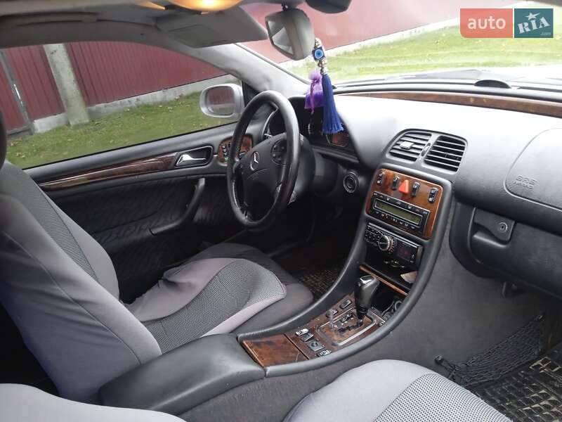 Купе Mercedes-Benz CLK-Class 2000 в Камне-Каширском