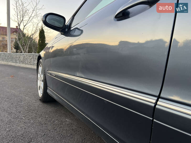 Купе Mercedes-Benz CLK-Class 2002 в Львові