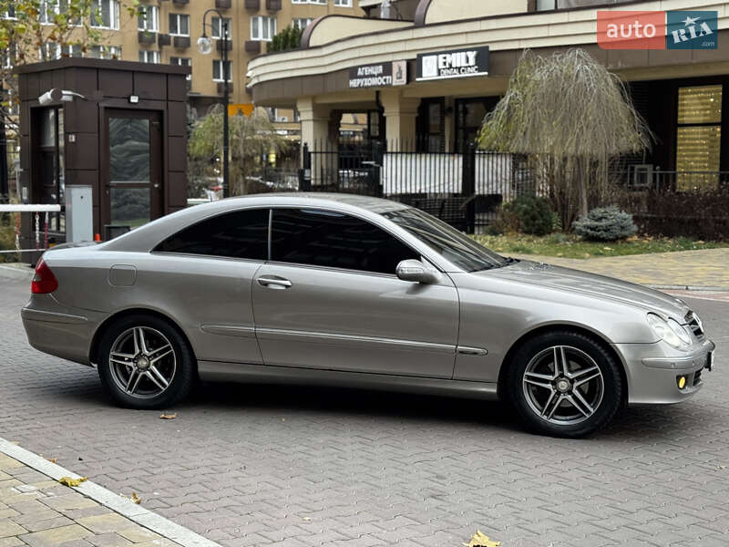 Купе Mercedes-Benz CLK-Class 2006 в Києві