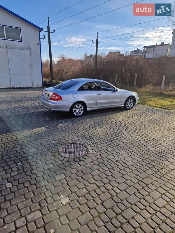 Купе Mercedes-Benz CLK-Class 2002 в Львове