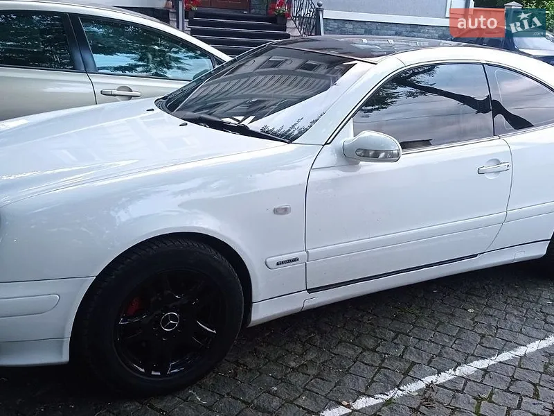 Mercedes-Benz CLK-Class
