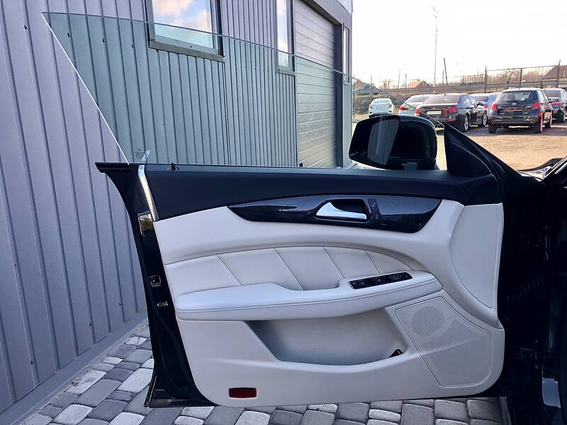 Седан Mercedes-Benz CLS-Class 2015 в Києві фото 35 Седан Mercedes-Benz CLS-Class 2015 в Києві