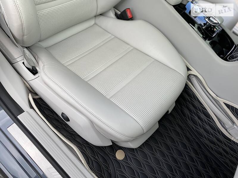 Седан Mercedes-Benz CLS-Class 2015 в Киеве фото 44 Седан Mercedes-Benz CLS-Class 2015 в Киеве